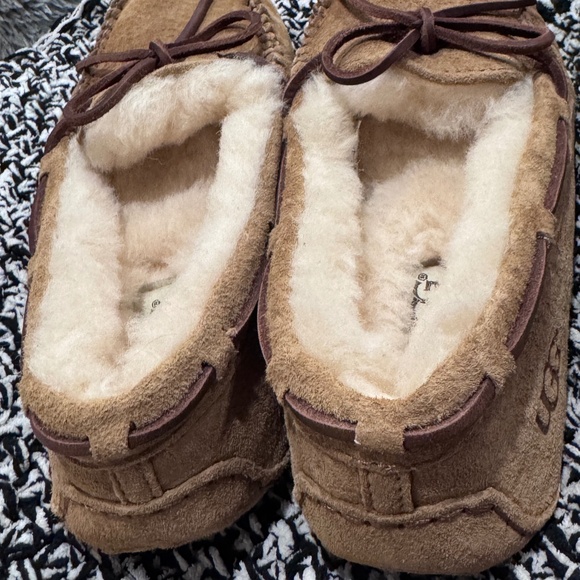 New UGG Women's Dakota Slippers Chestnut Brown Hard Sole Size 5 - Picture 4 of 7
